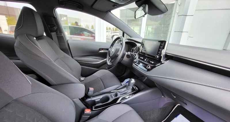 Toyota Corolla cena 94900 przebieg: 23501, rok produkcji 2021 z Kisielice małe 137